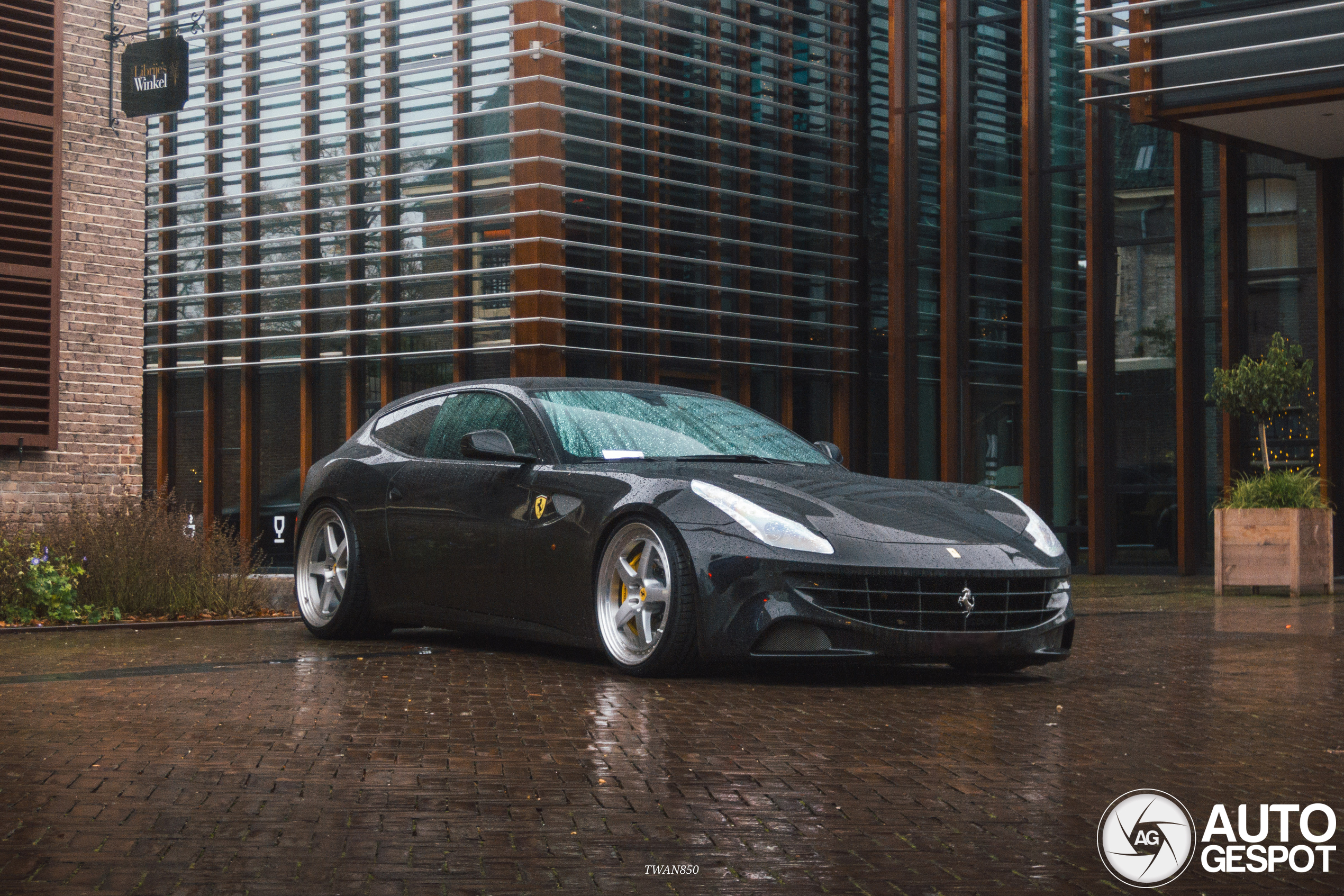 Ferrari FF