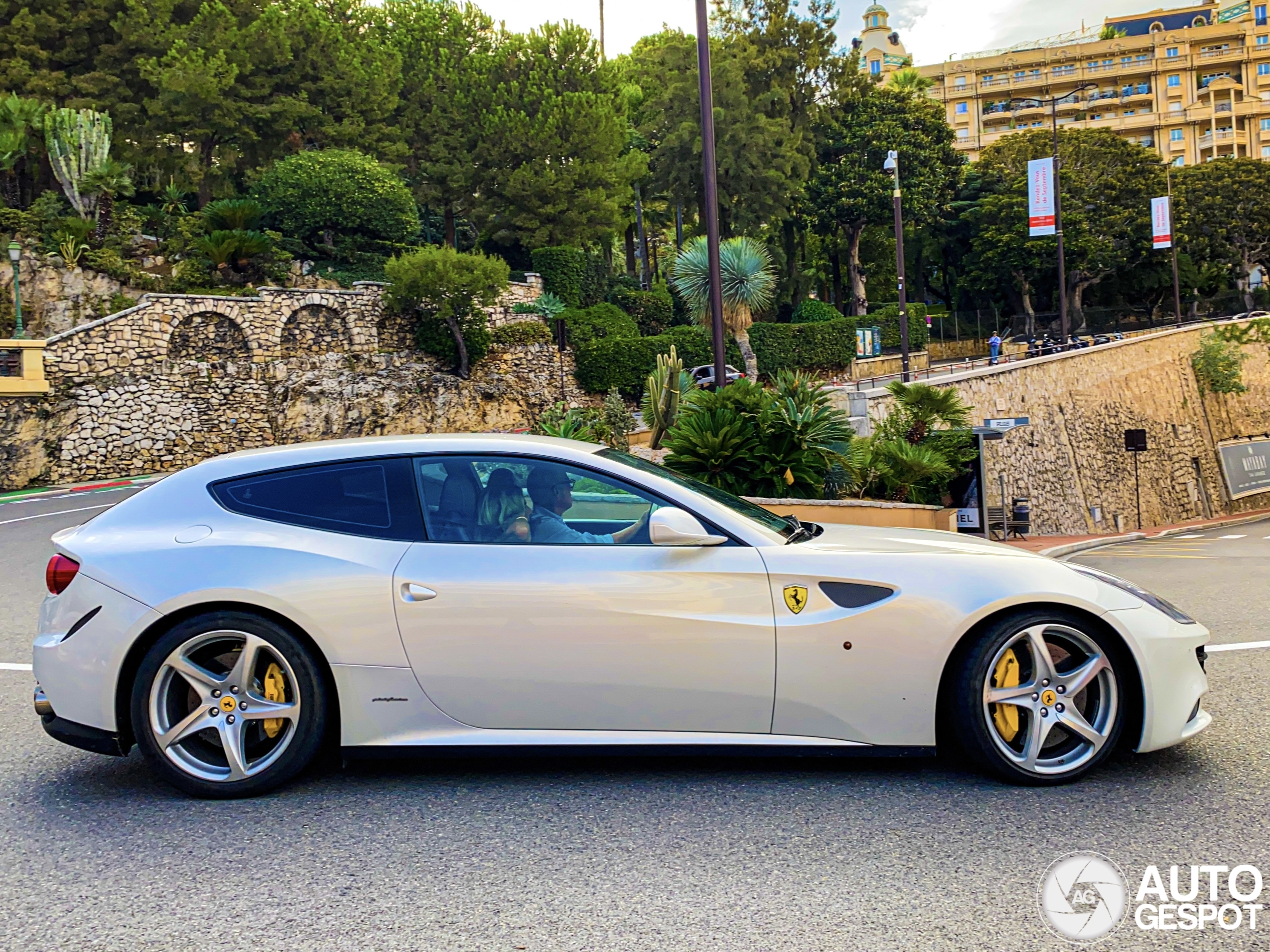 Ferrari FF