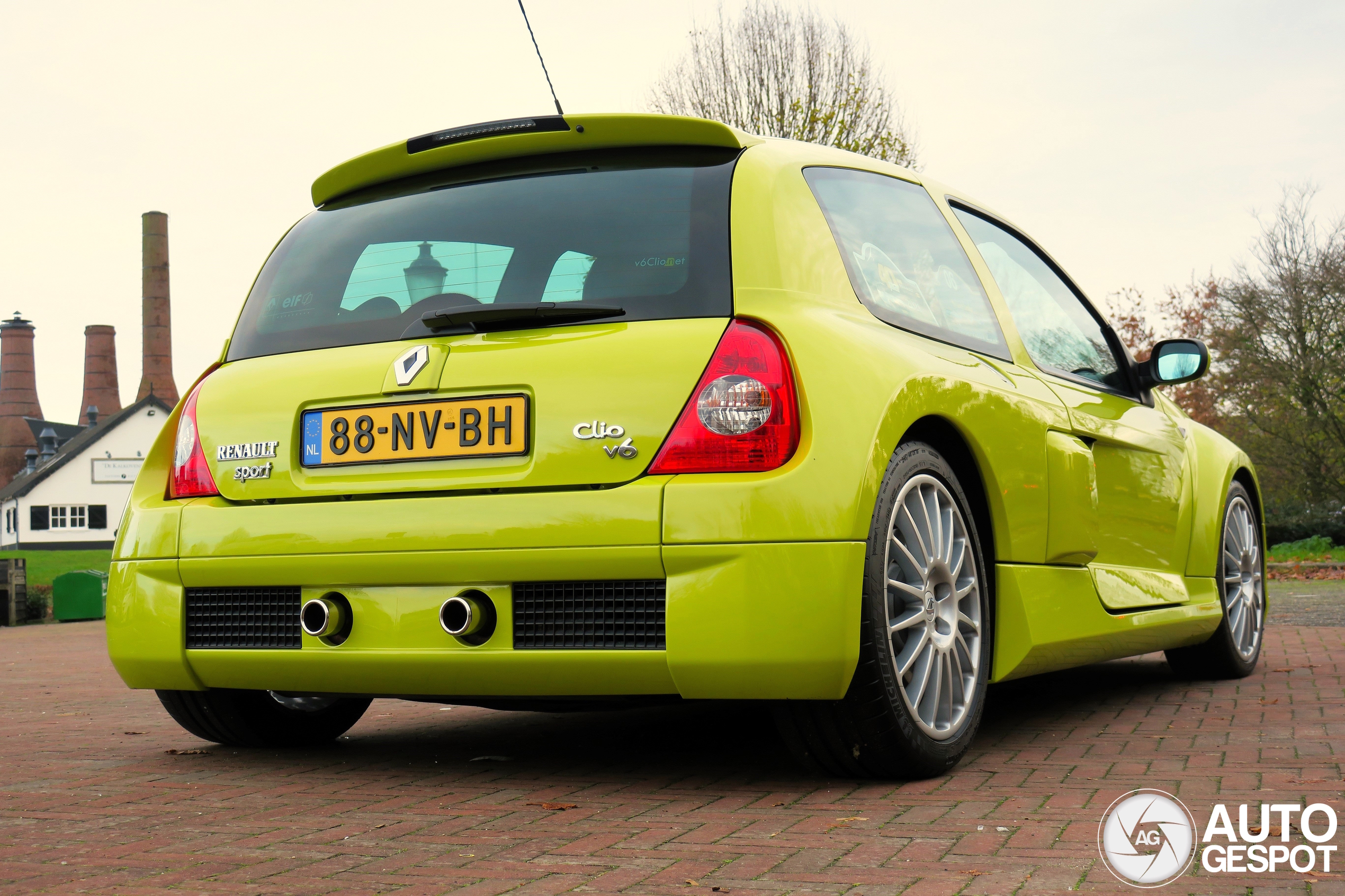 Renault Clio V6 is een extreme hatchback