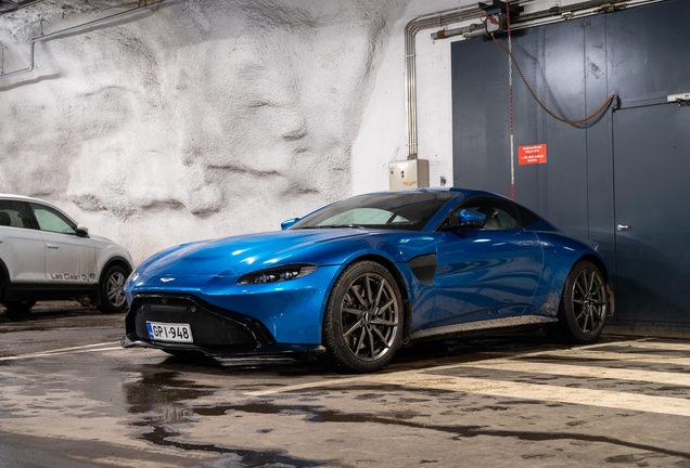 Aston Martin V8 Vantage 2018