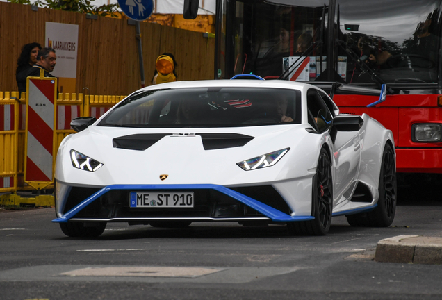 Lamborghini Huracán LP640-2 STO