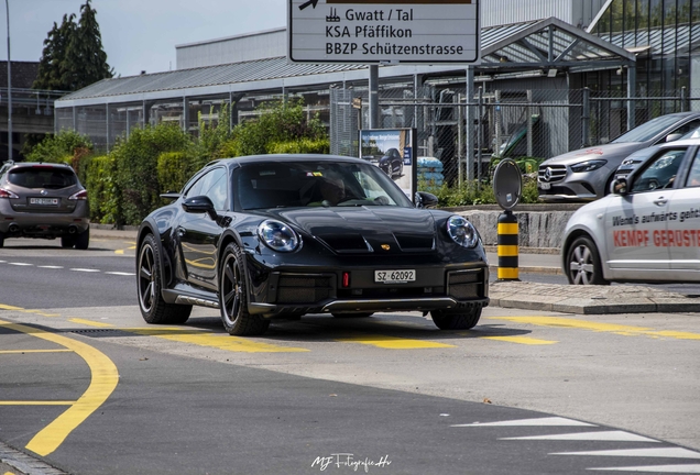 Porsche 992 Dakar