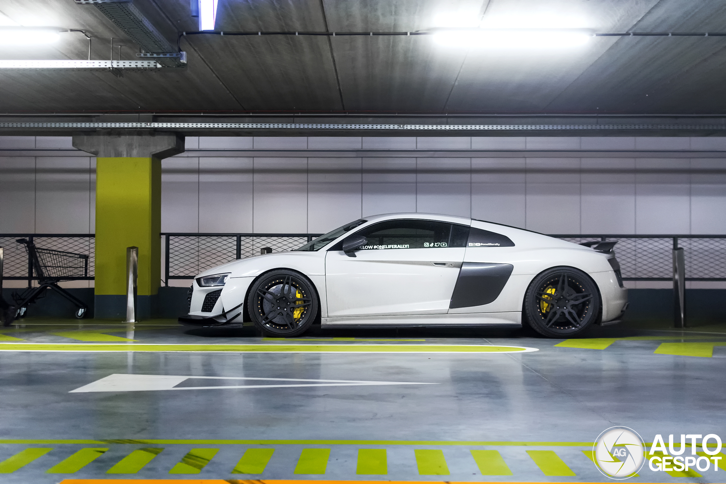 Audi R8 V10 Plus 2015