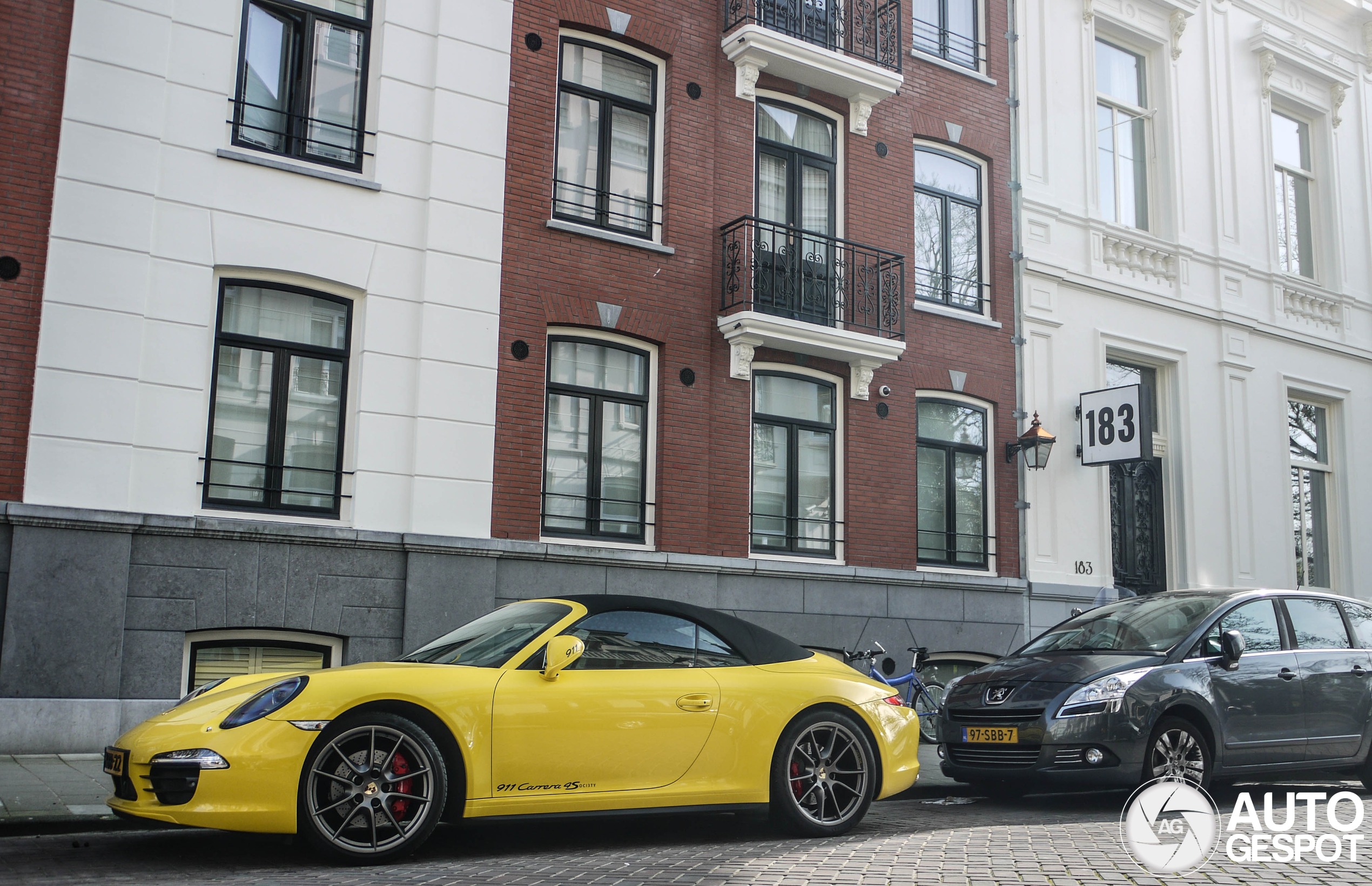 Porsche 991 Carrera 4S Cabriolet MkI