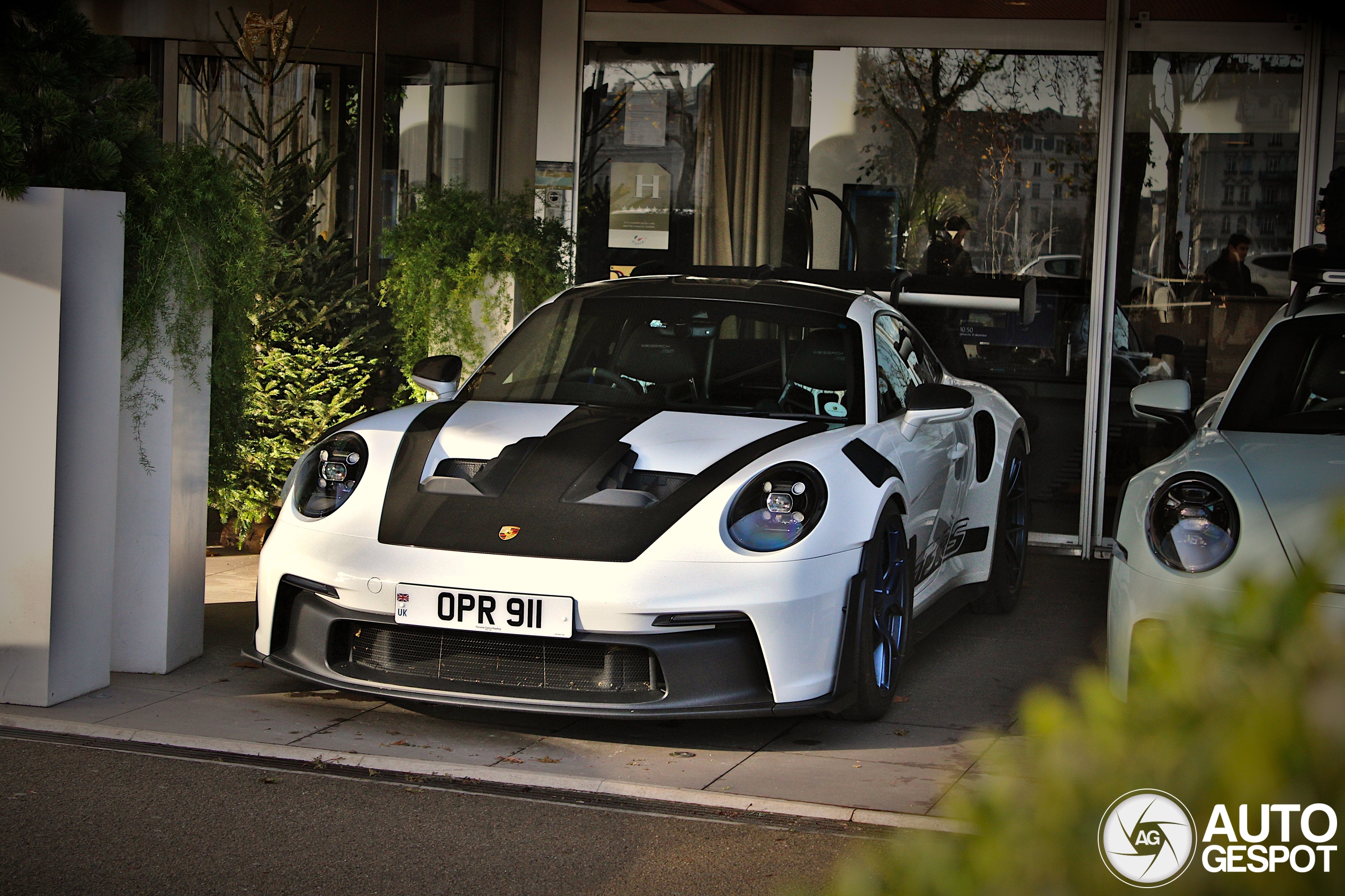 Porsche 992 GT3 RS Weissach Package