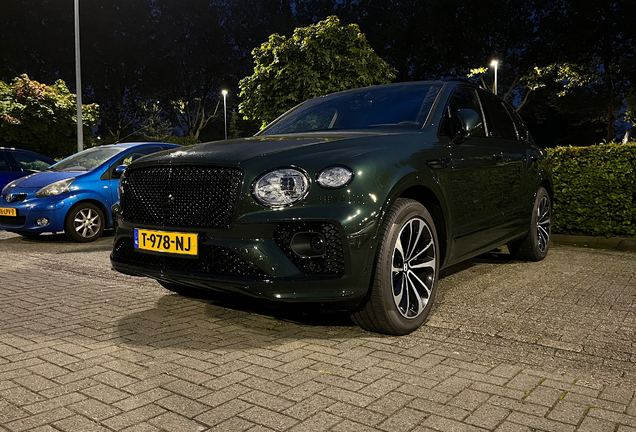 Bentley Bentayga Hybrid Azure