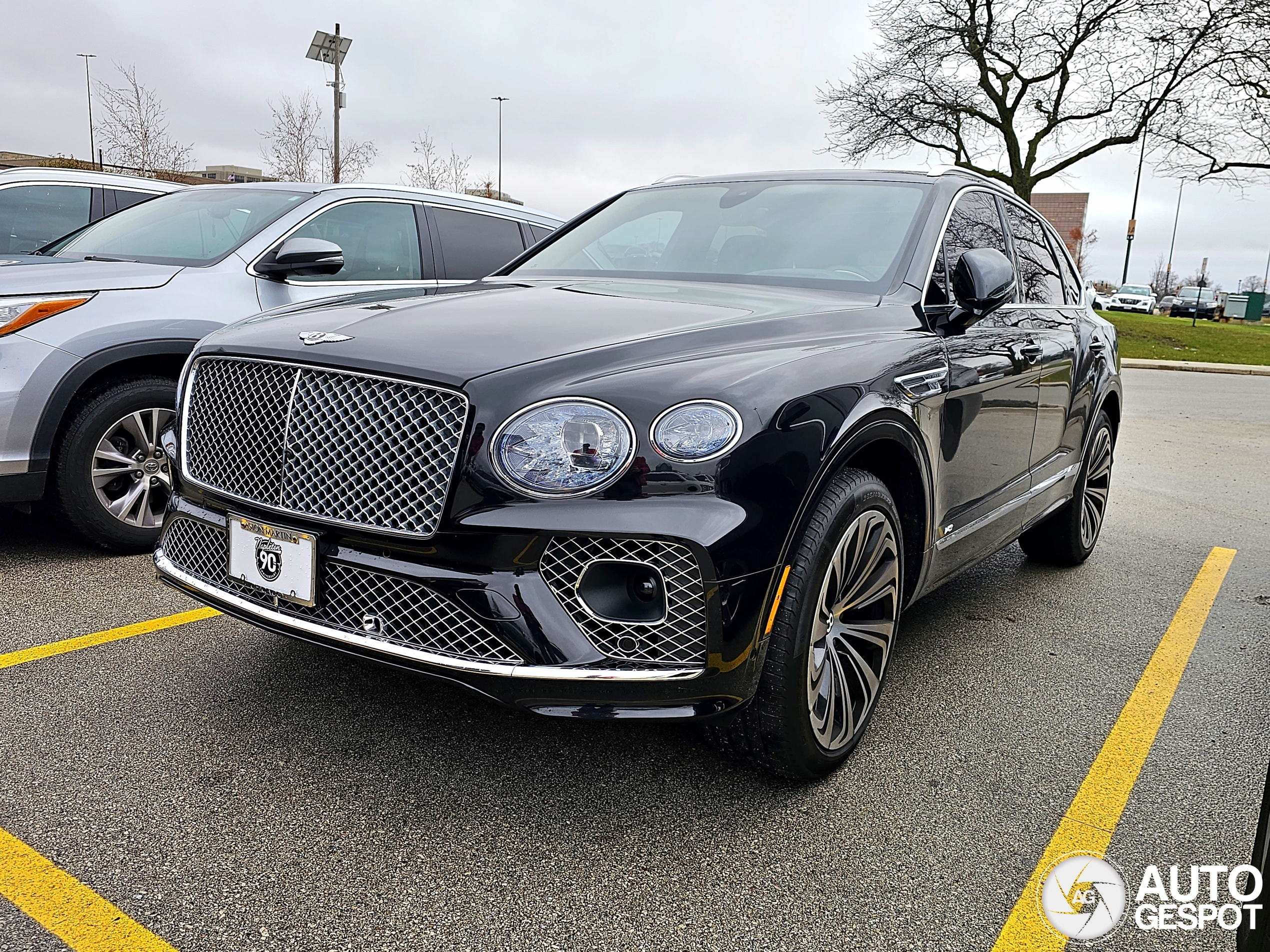 Bentley Bentayga V8 2021