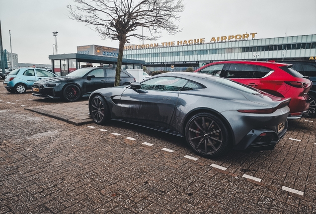 Aston Martin V8 Vantage 2018