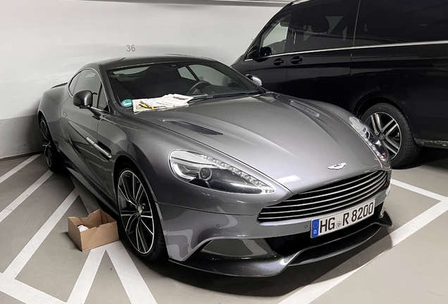 Aston Martin Vanquish 2013