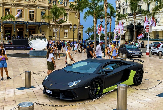 Lamborghini Aventador LP700-4