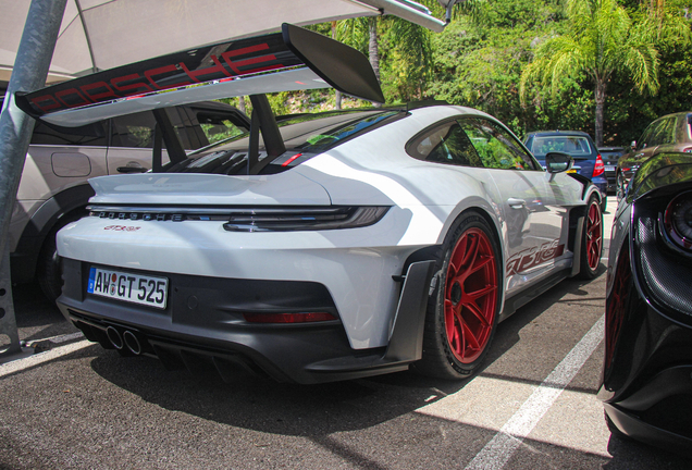 Porsche 992 GT3 RS Weissach Package