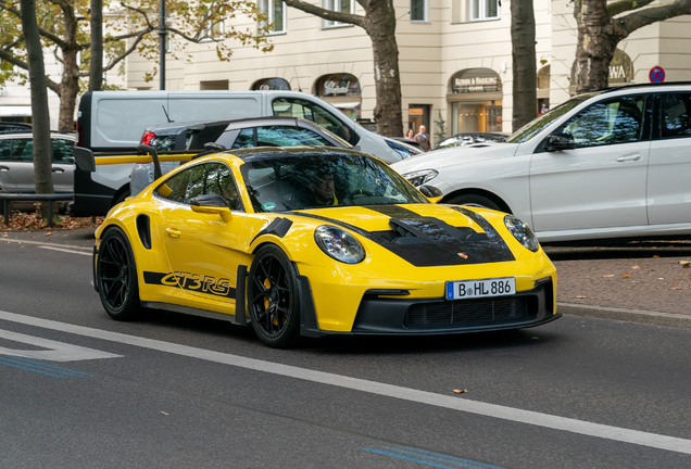 Porsche 992 GT3 RS Weissach Package