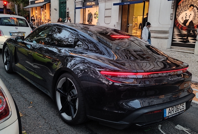 Porsche Taycan Turbo