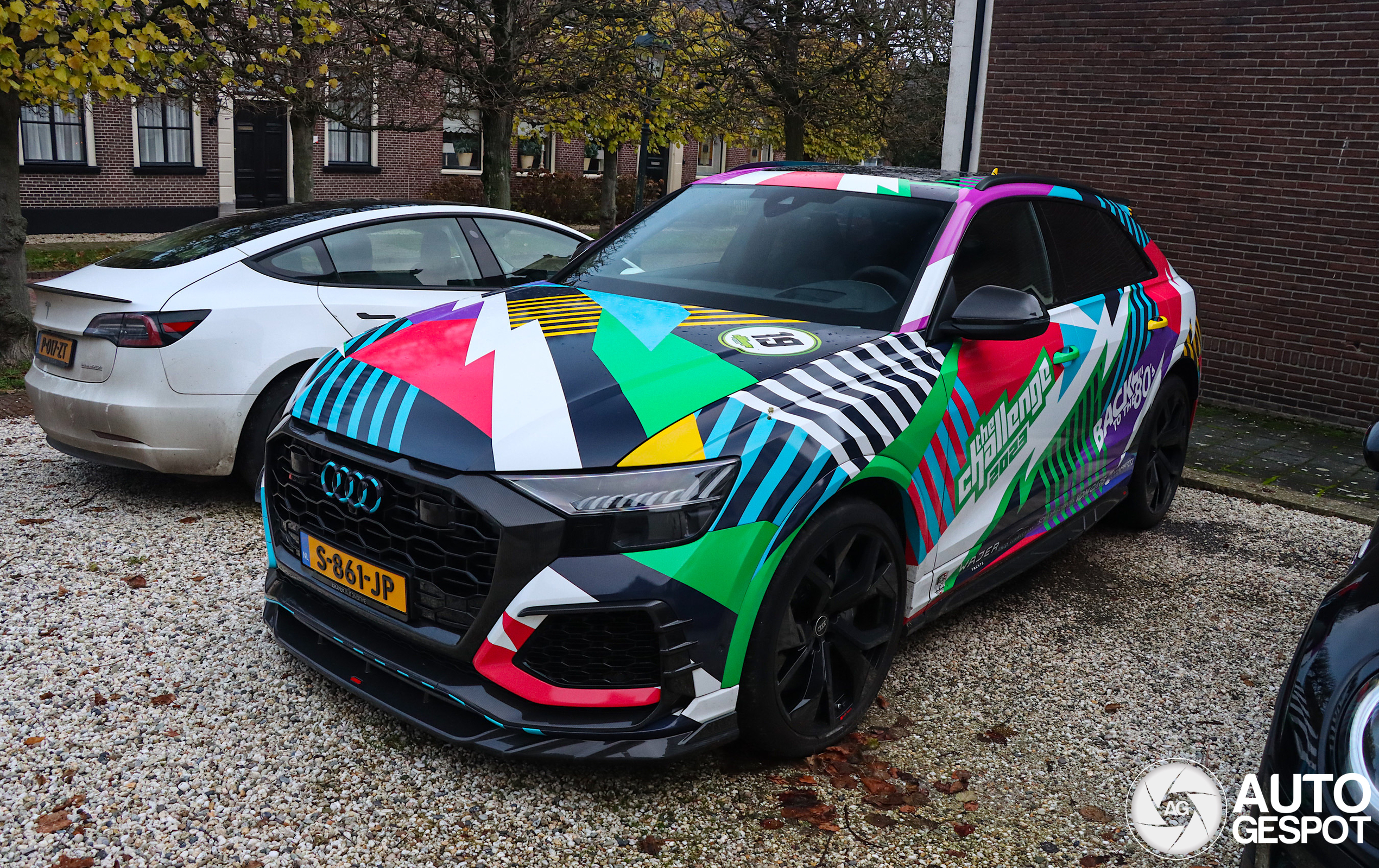 Ein farbenfroher Audi RS Q8