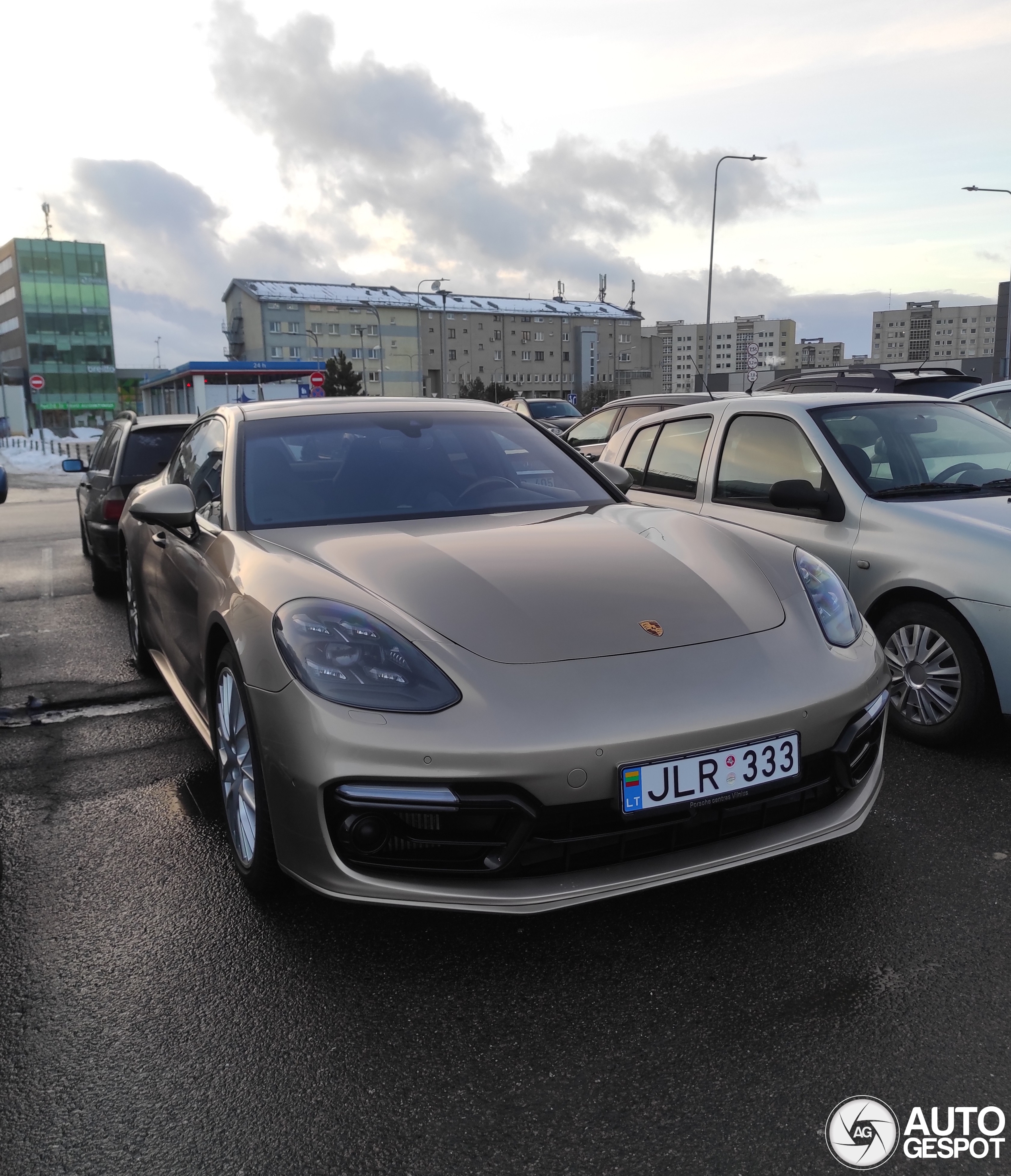 Porsche 971 Panamera Turbo