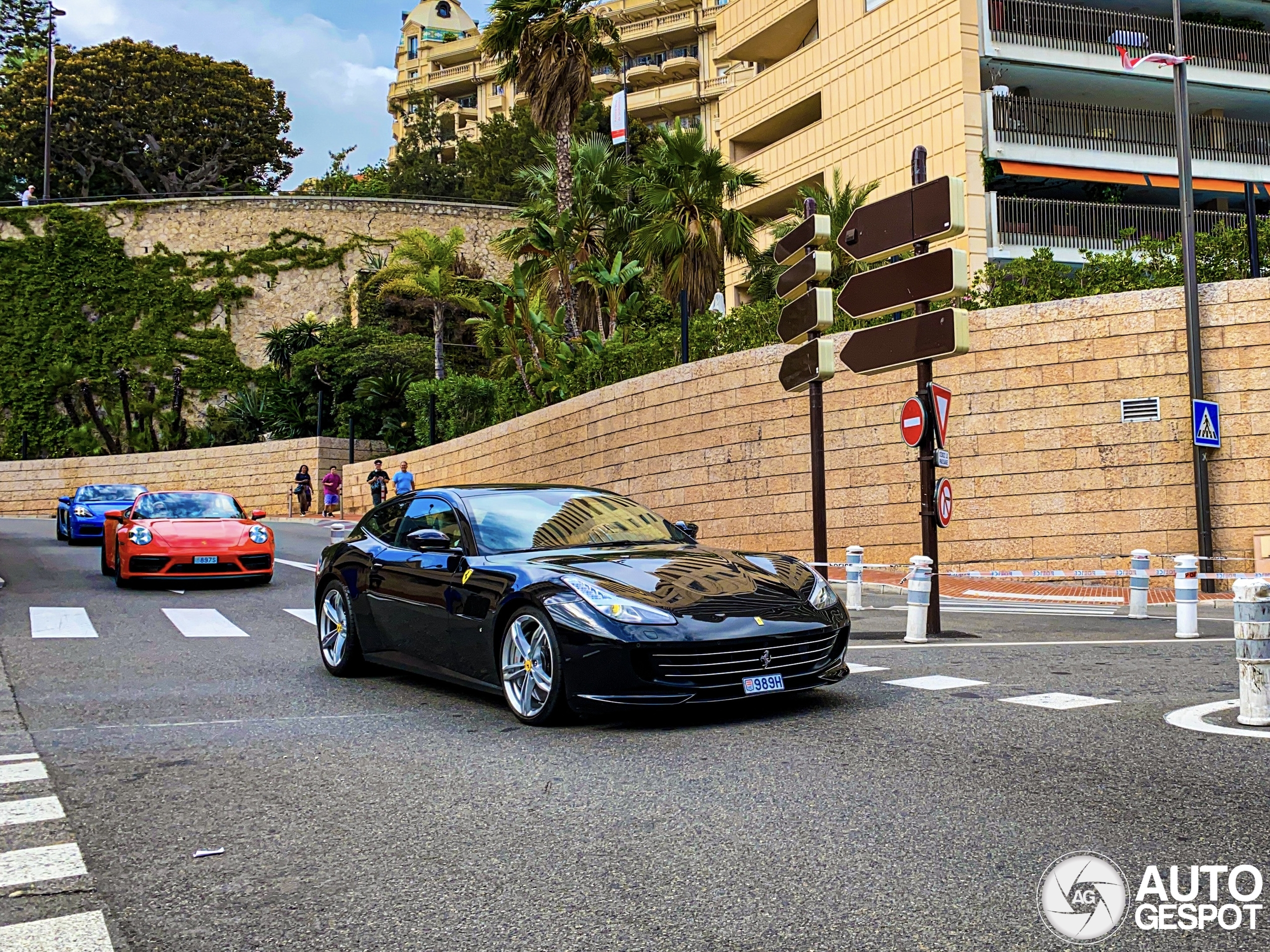 Porsche 992 Carrera 4 GTS Cabriolet