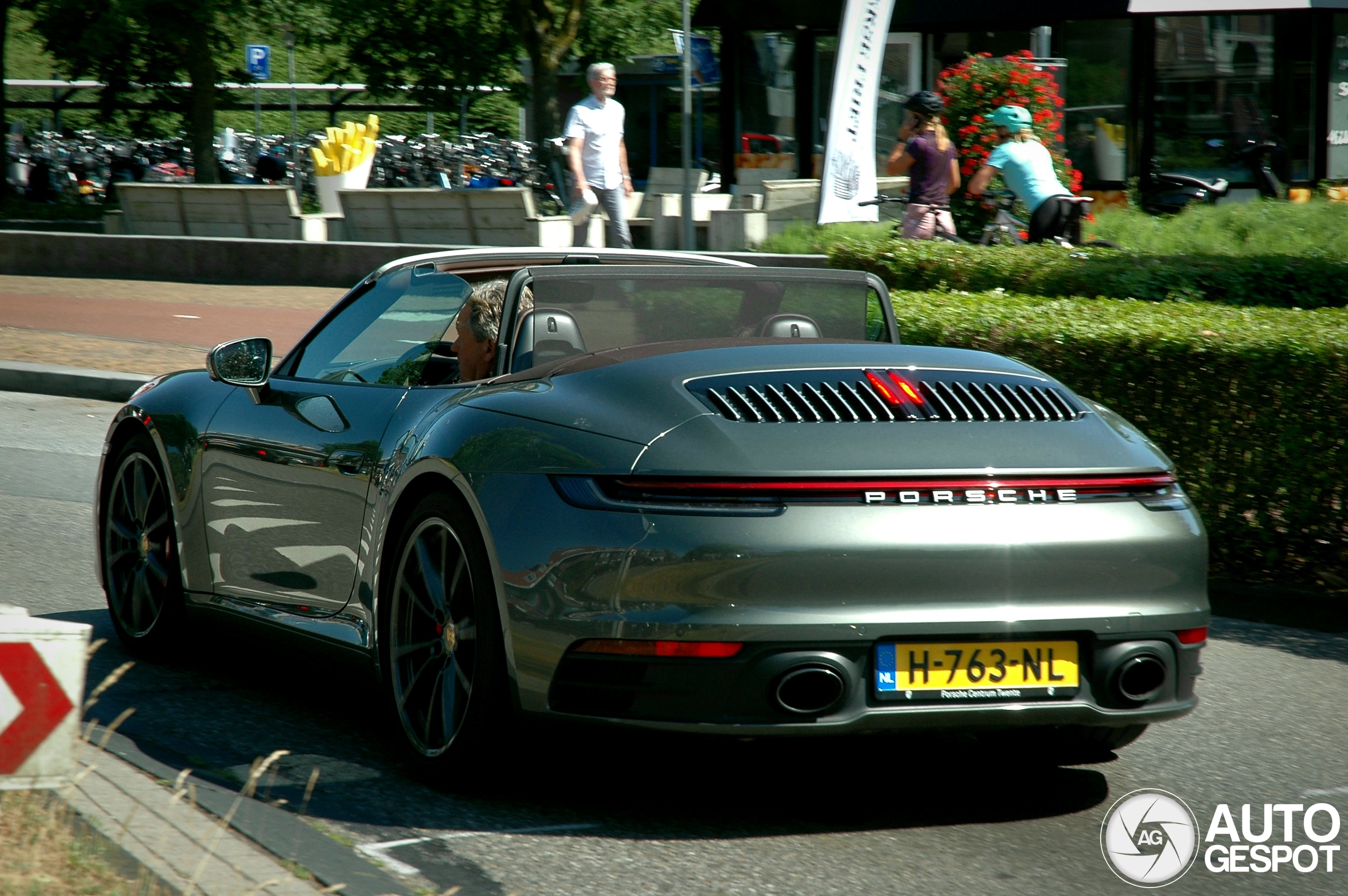 Porsche 992 Carrera 4S Cabriolet