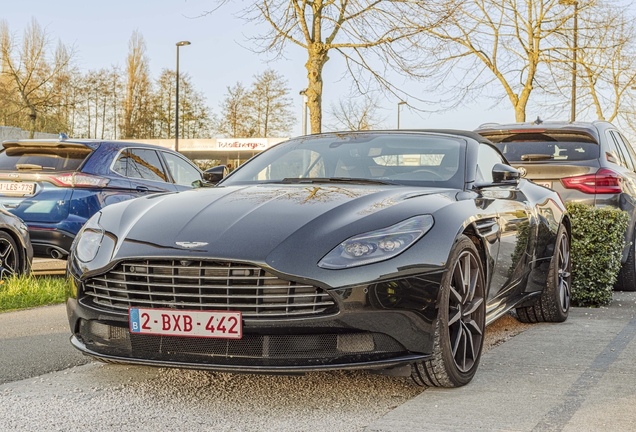 Aston Martin DB11 V8 Volante