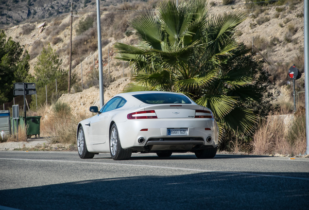 Aston Martin V8 Vantage