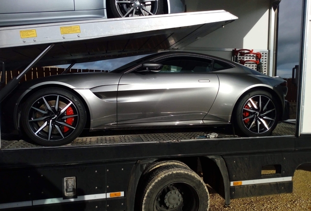 Aston Martin V8 Vantage 2018