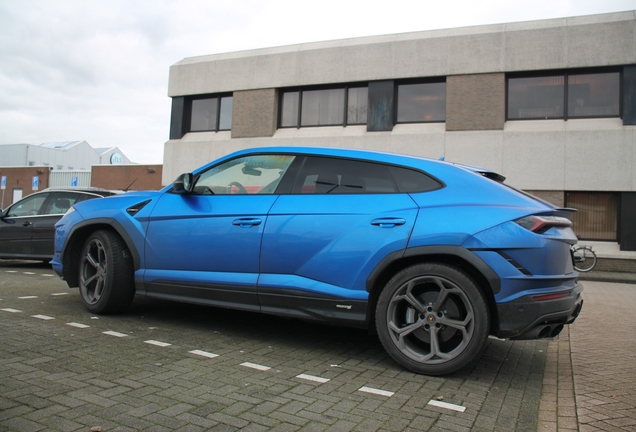 Lamborghini Urus S