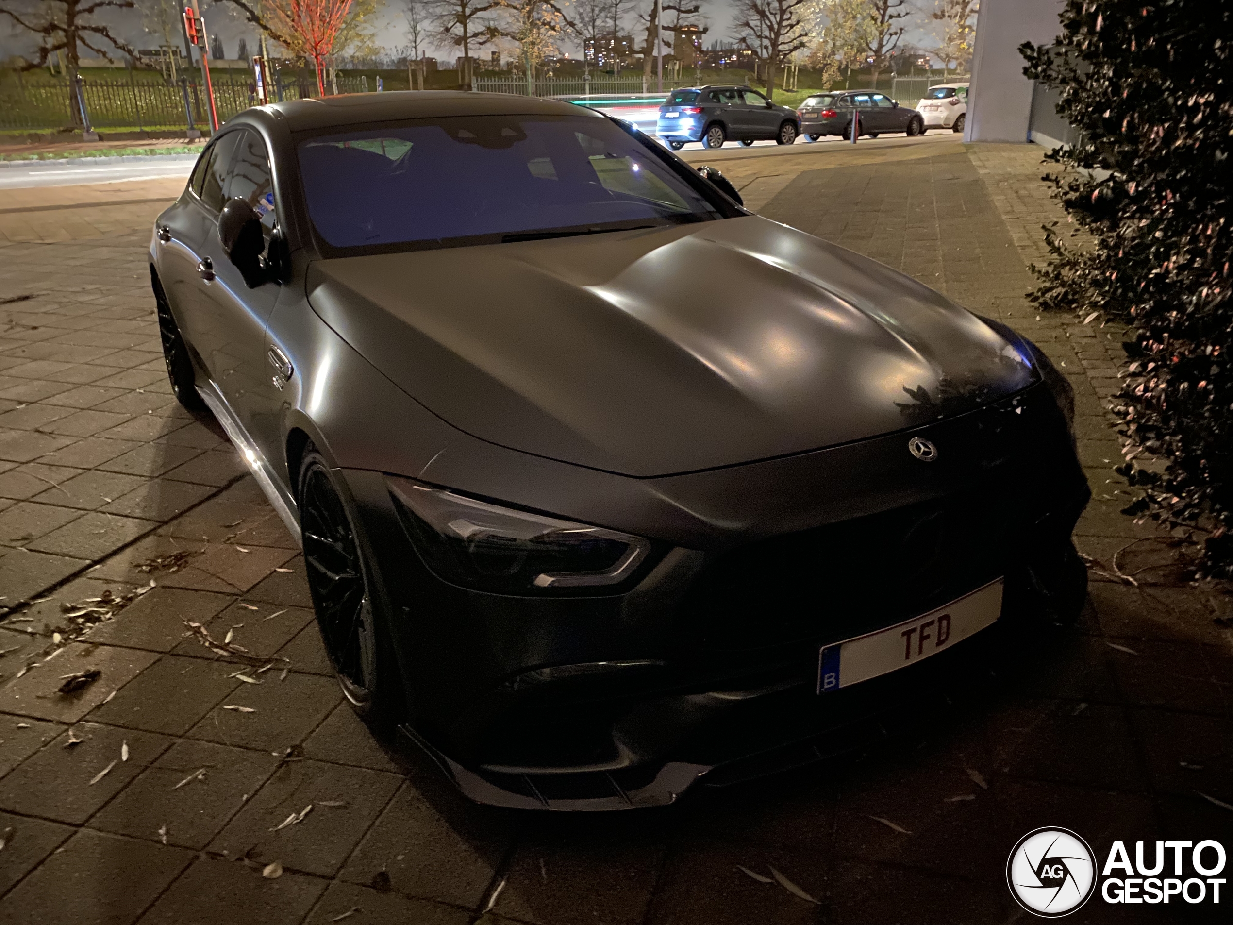 Mercedes-AMG GT 63 S X290