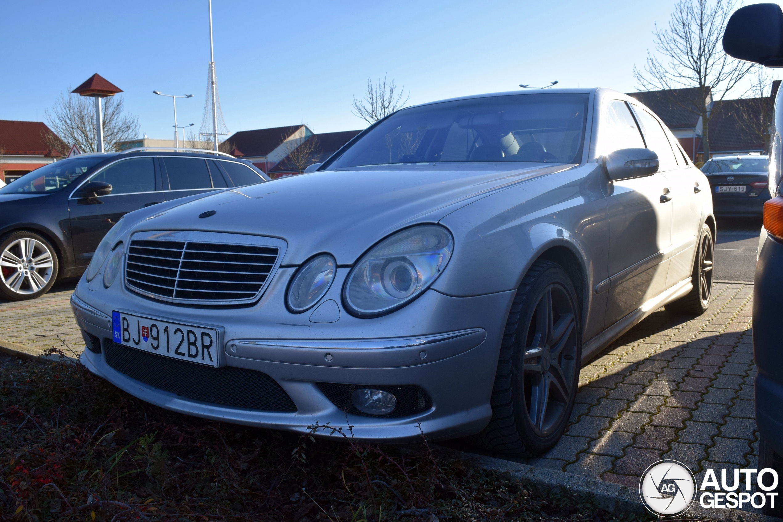 Mercedes-Benz E 55 AMG