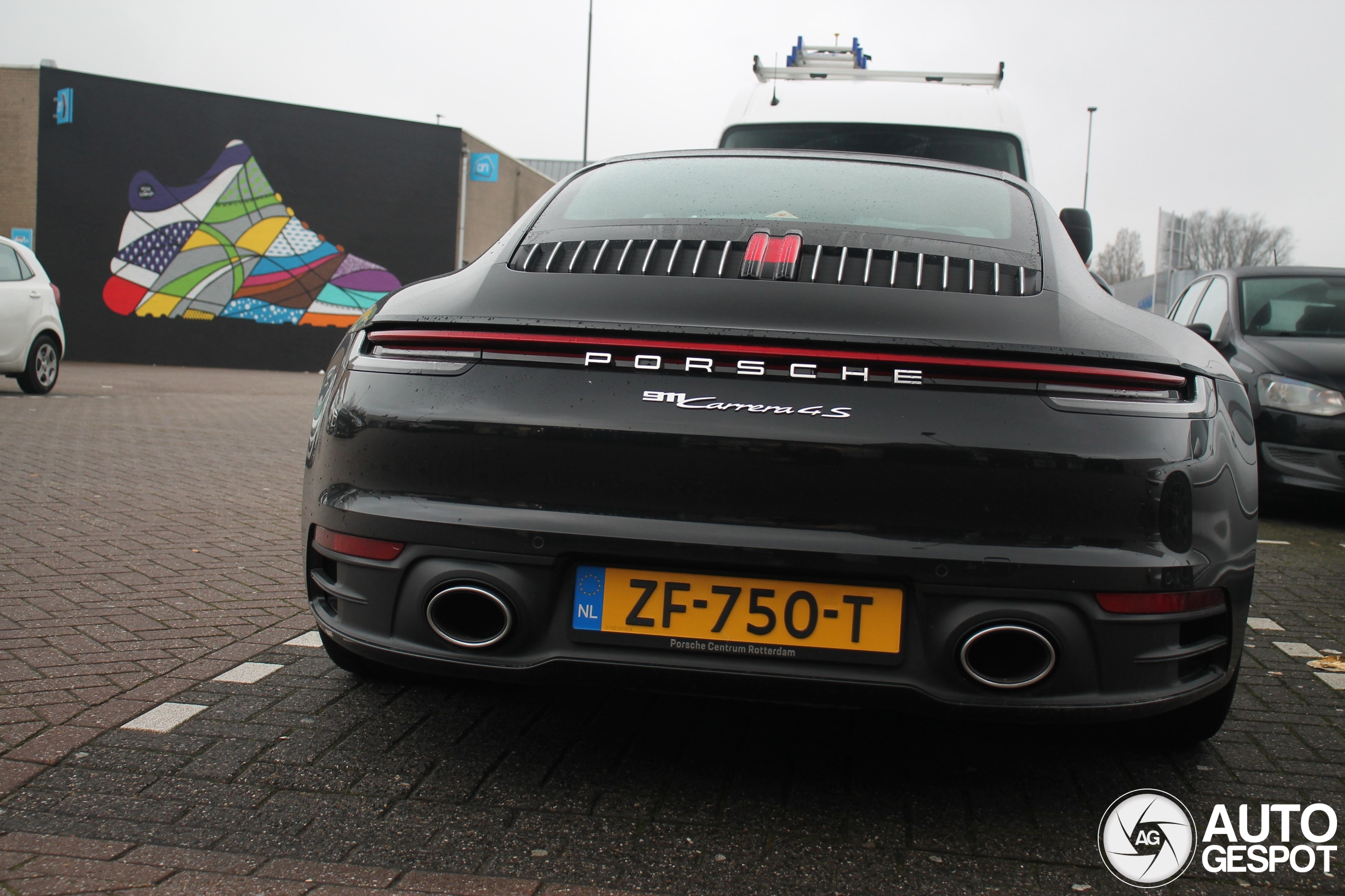 Porsche 992 Carrera 4S