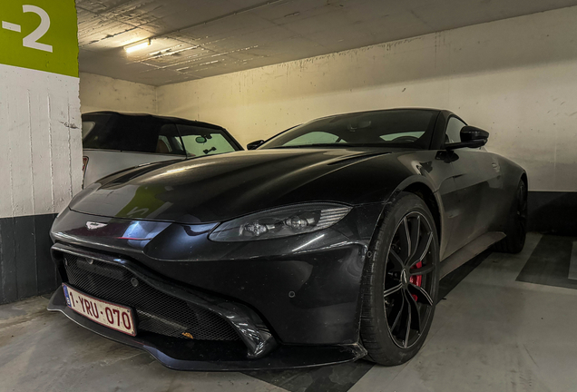 Aston Martin V8 Vantage 2018