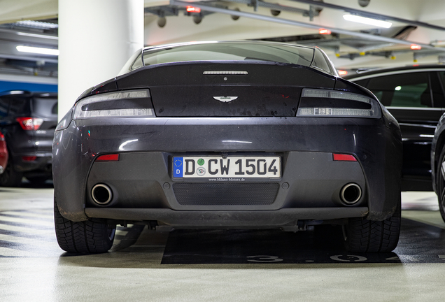 Aston Martin V8 Vantage S