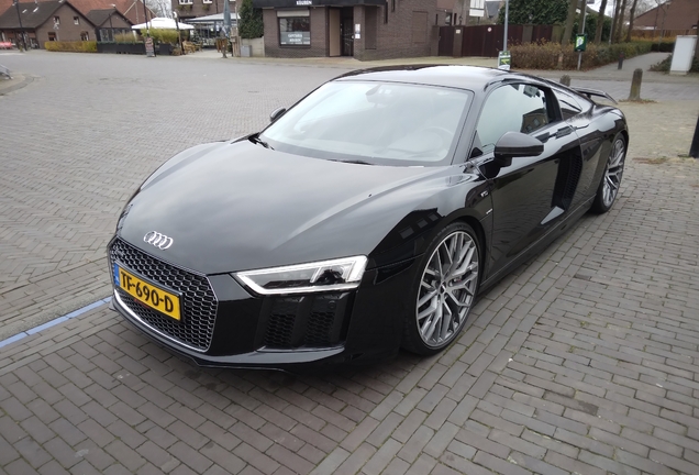 Audi R8 V10 Plus 2015