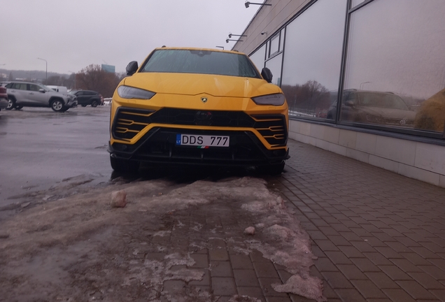 Lamborghini Urus