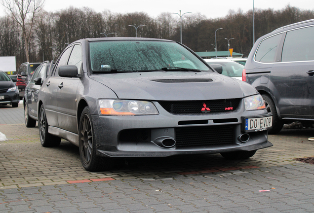 Mitsubishi Lancer Evolution IX MR