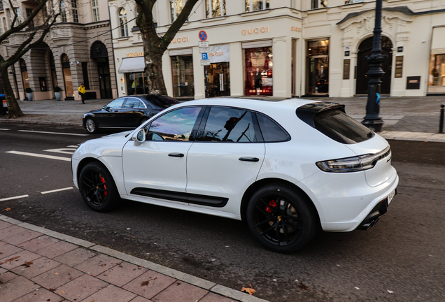 Porsche 95B Macan GTS MkIII