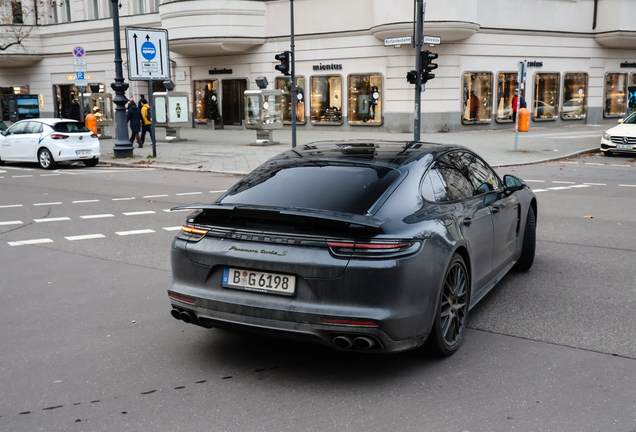 Porsche 971 Panamera Turbo S E-Hybrid