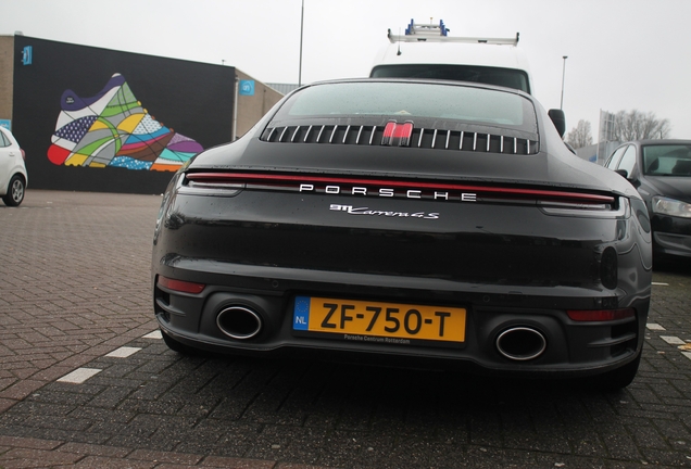 Porsche 992 Carrera 4S