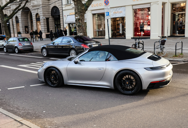 Porsche 992 Carrera GTS Cabriolet