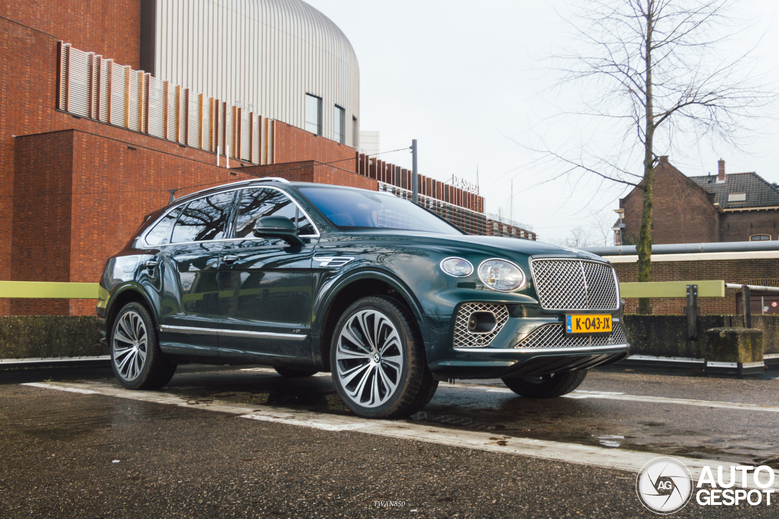 Bentley Bentayga V8 2021 First Edition