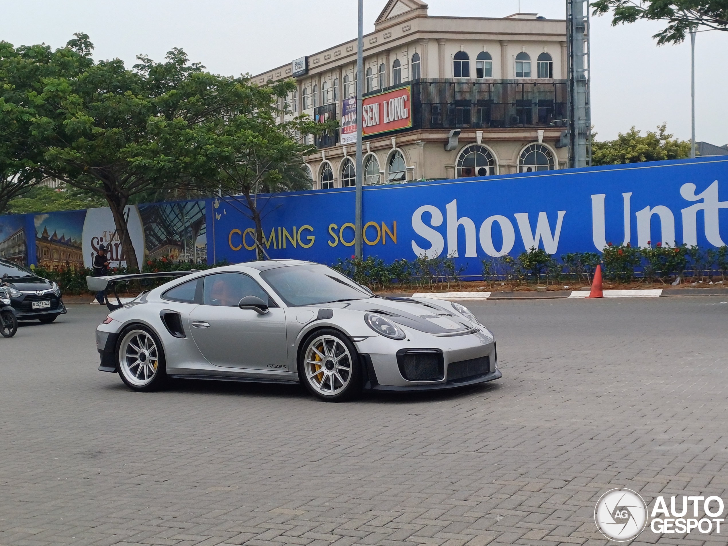 Porsche 991 GT2 RS Weissach Package