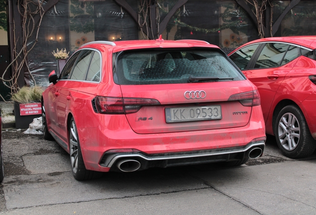 Audi RS4 Avant B9