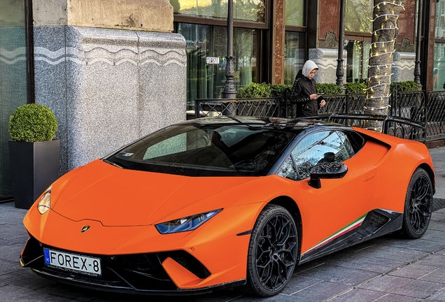 Lamborghini Huracán LP640-4 Performante