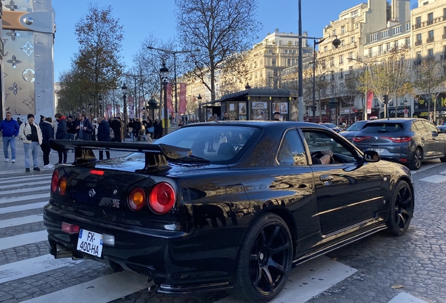 Nissan Skyline R34 GT-R