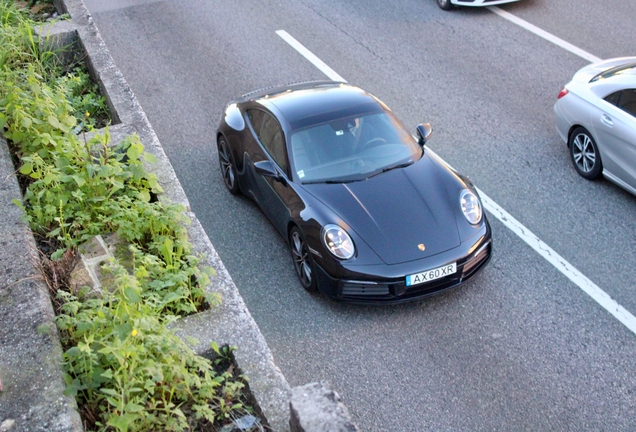 Porsche 992 Carrera 4S