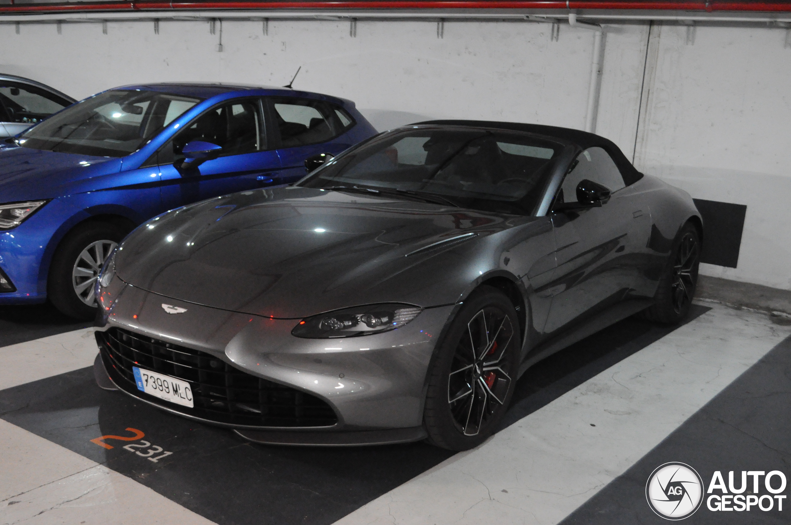 Aston Martin V8 Vantage Roadster 2020