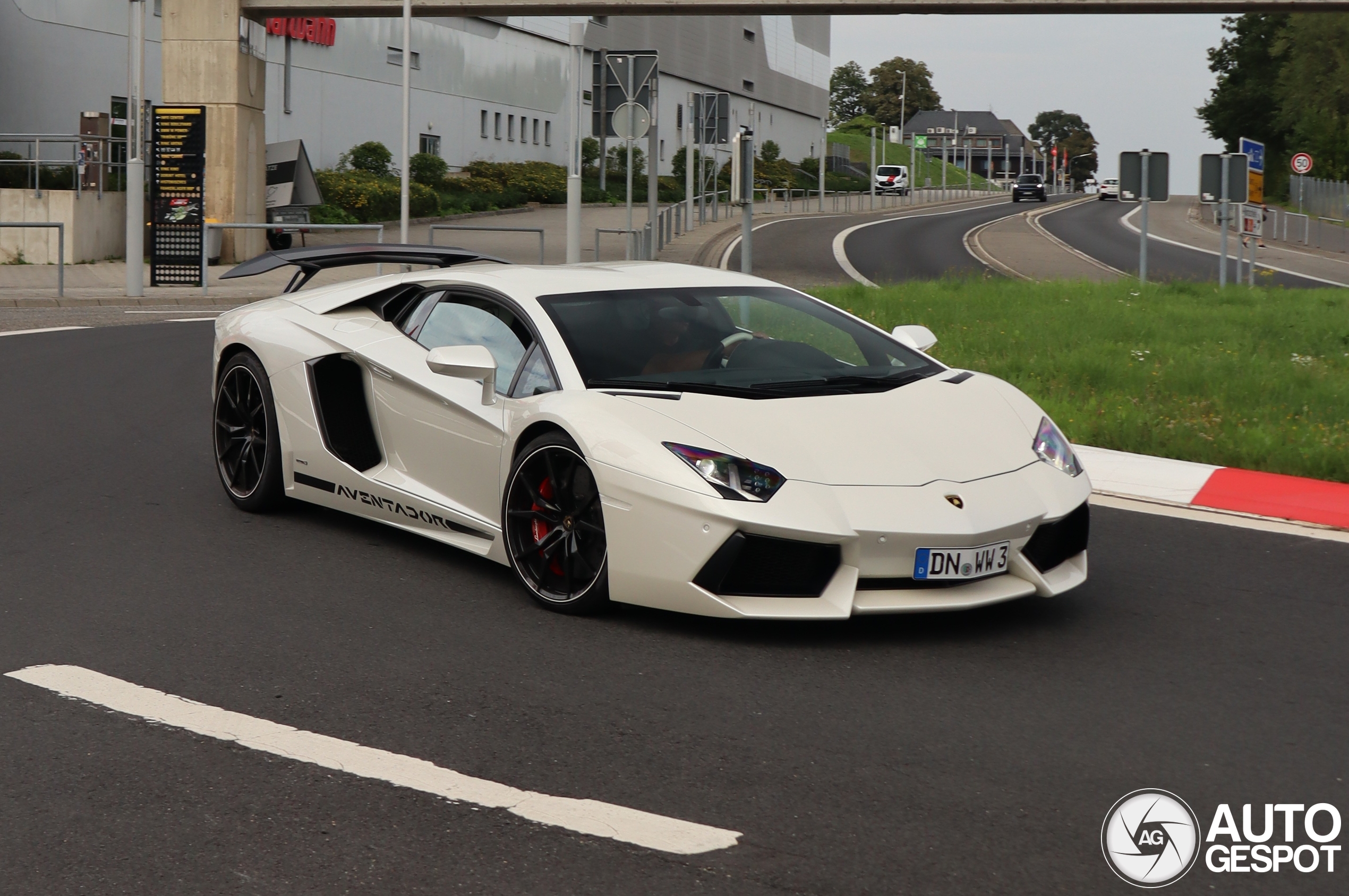 Lamborghini Aventador LP700-4