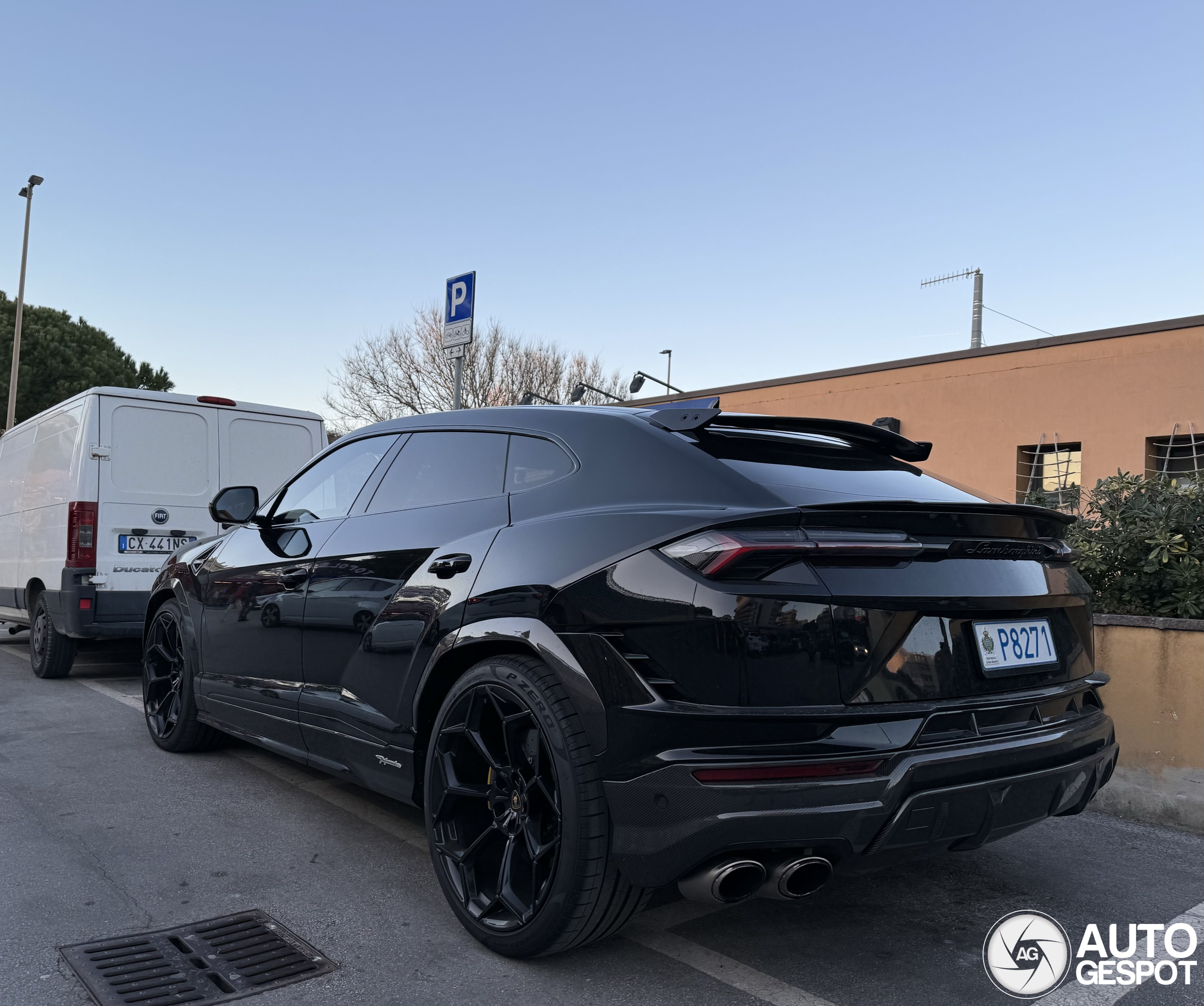 Lamborghini Urus Performante