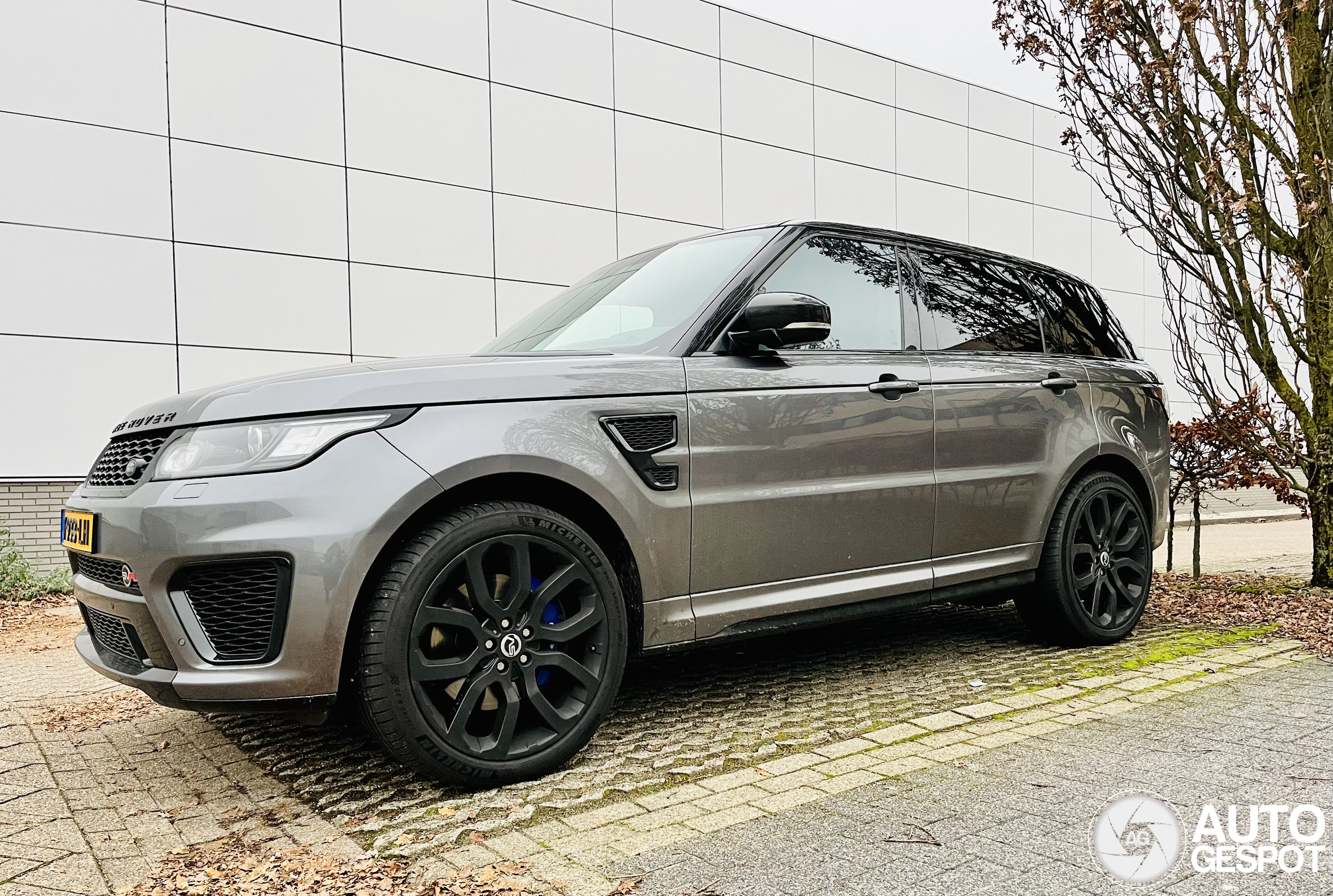 Land Rover Range Rover Sport SVR