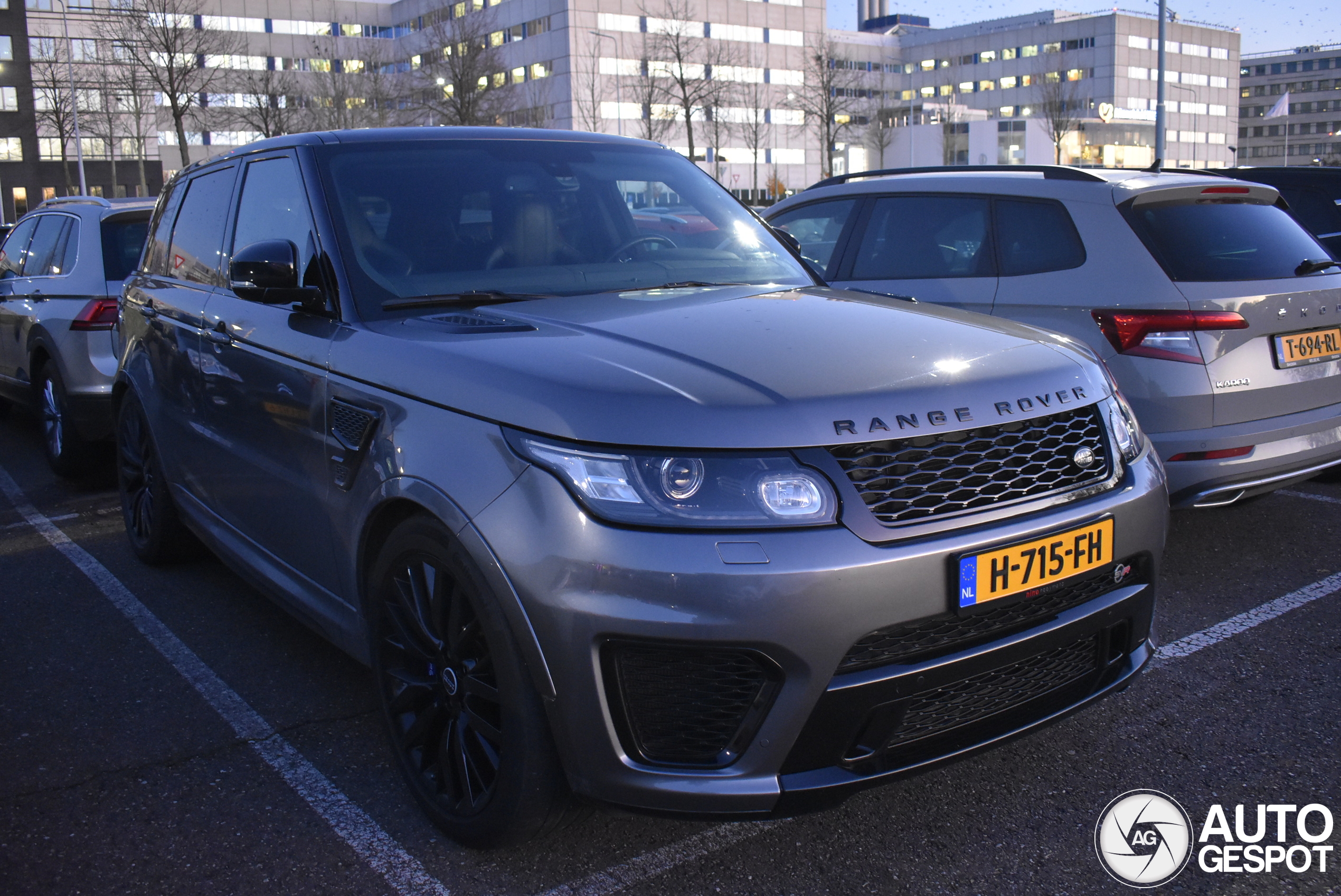 Land Rover Range Rover Sport SVR