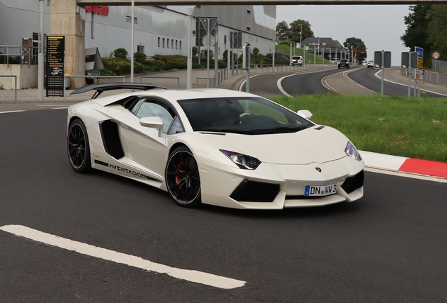 Lamborghini Aventador LP700-4