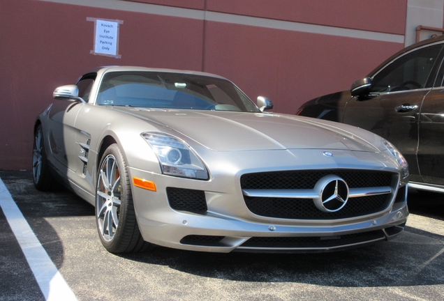 Mercedes-Benz SLS AMG